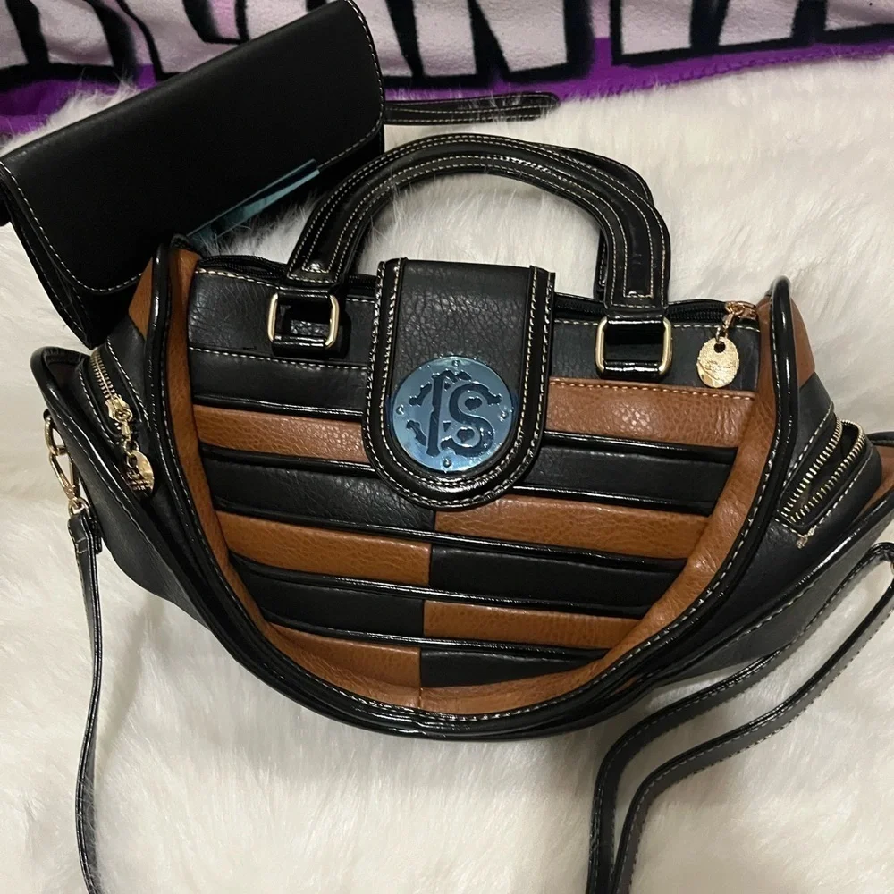 High Fashion Shoulder bag duo with small crossbody purse- NWOT